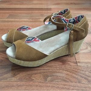 Toms Festival Wedges